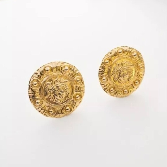 Large Round Chunky Earrings Gold Tone Medusa Face Design Bold Statement - Picture 5 of 9